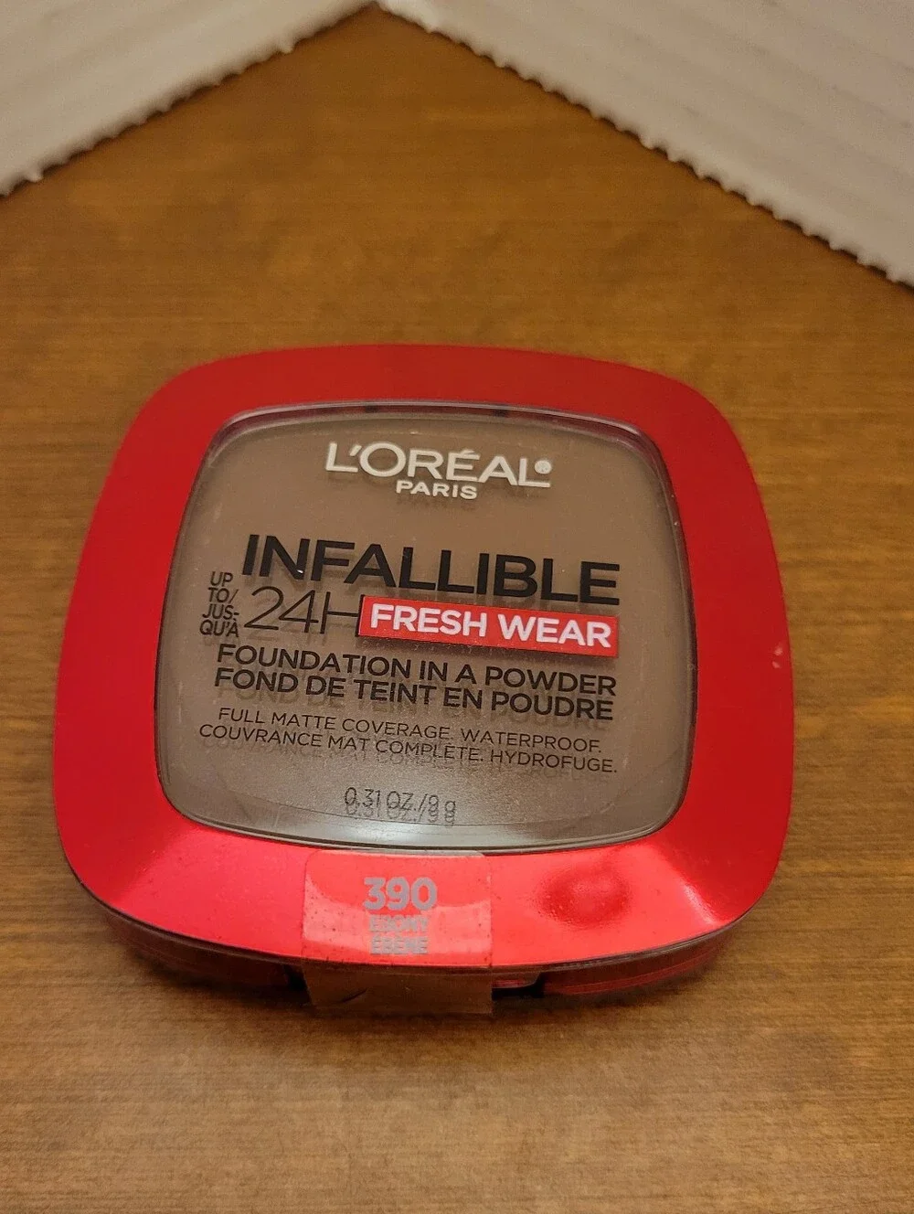 L'Oreal Paris Infallible Fresh Wear Powder Foundation Compact - 390 Ebony - NEW